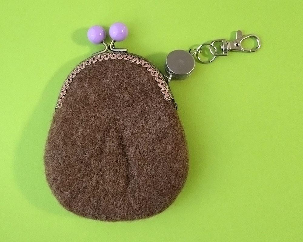 【羊毛フェルト】なまけもの君 パスケース | 3枚目