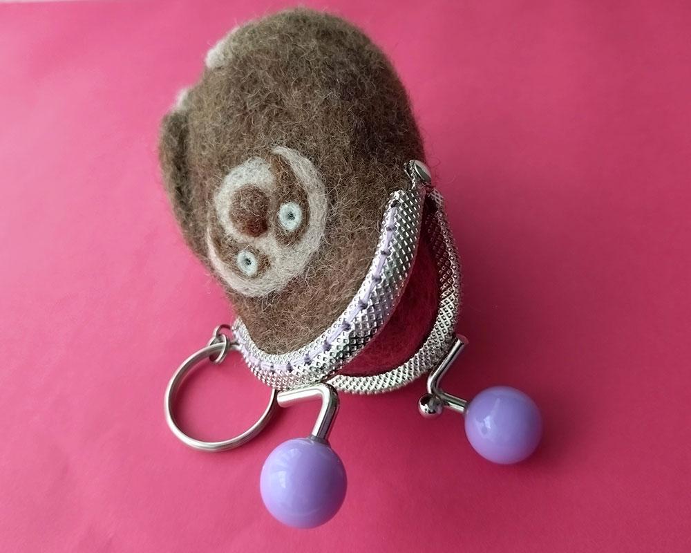 【羊毛フェルト】なまけもの君 みまもりがま口バッグチャーム | 4枚目