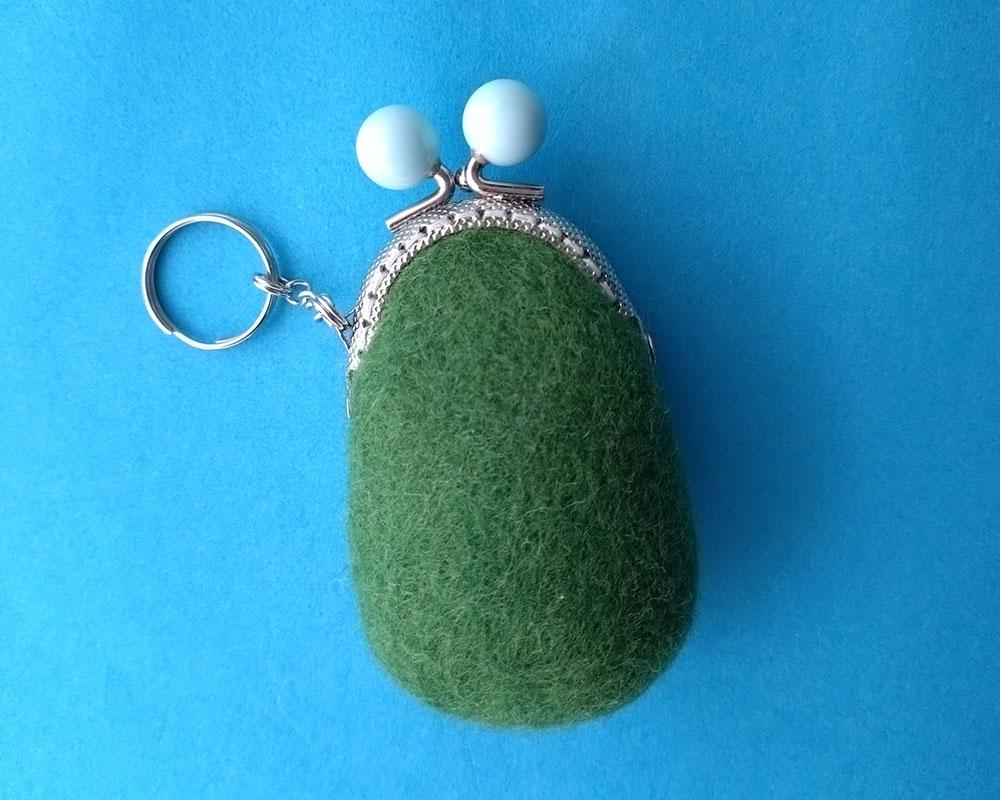 【羊毛フェルト】カエル君 みまもりがま口バッグチャーム | 6枚目