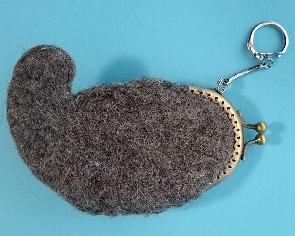 【羊毛フェルト】オオサンショウウオさんがま口 | 5枚目